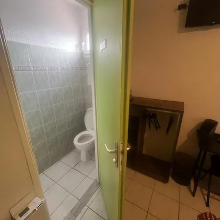 Hotel Le Manteau Bleu *